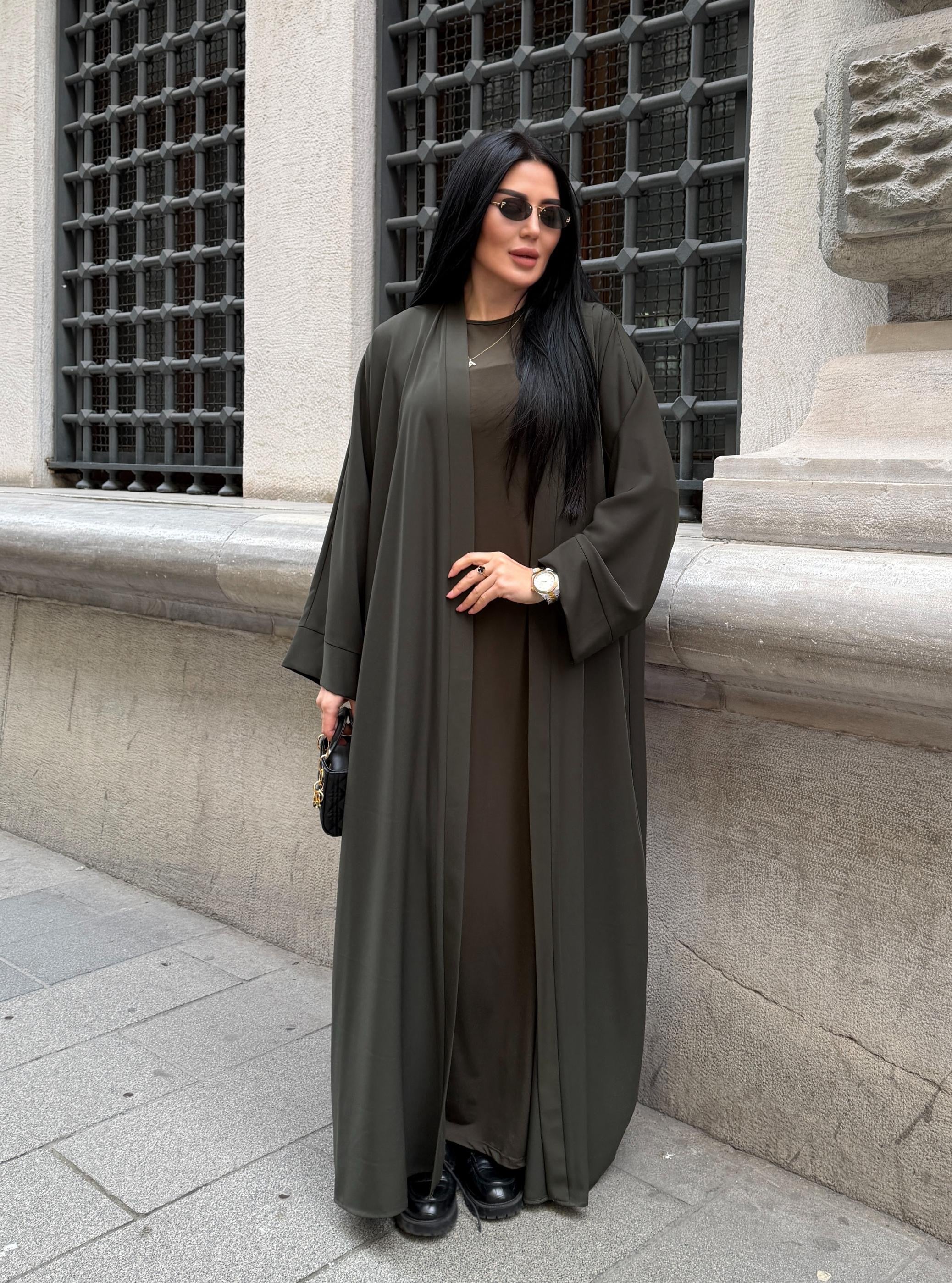 Ay Yildiz abaya