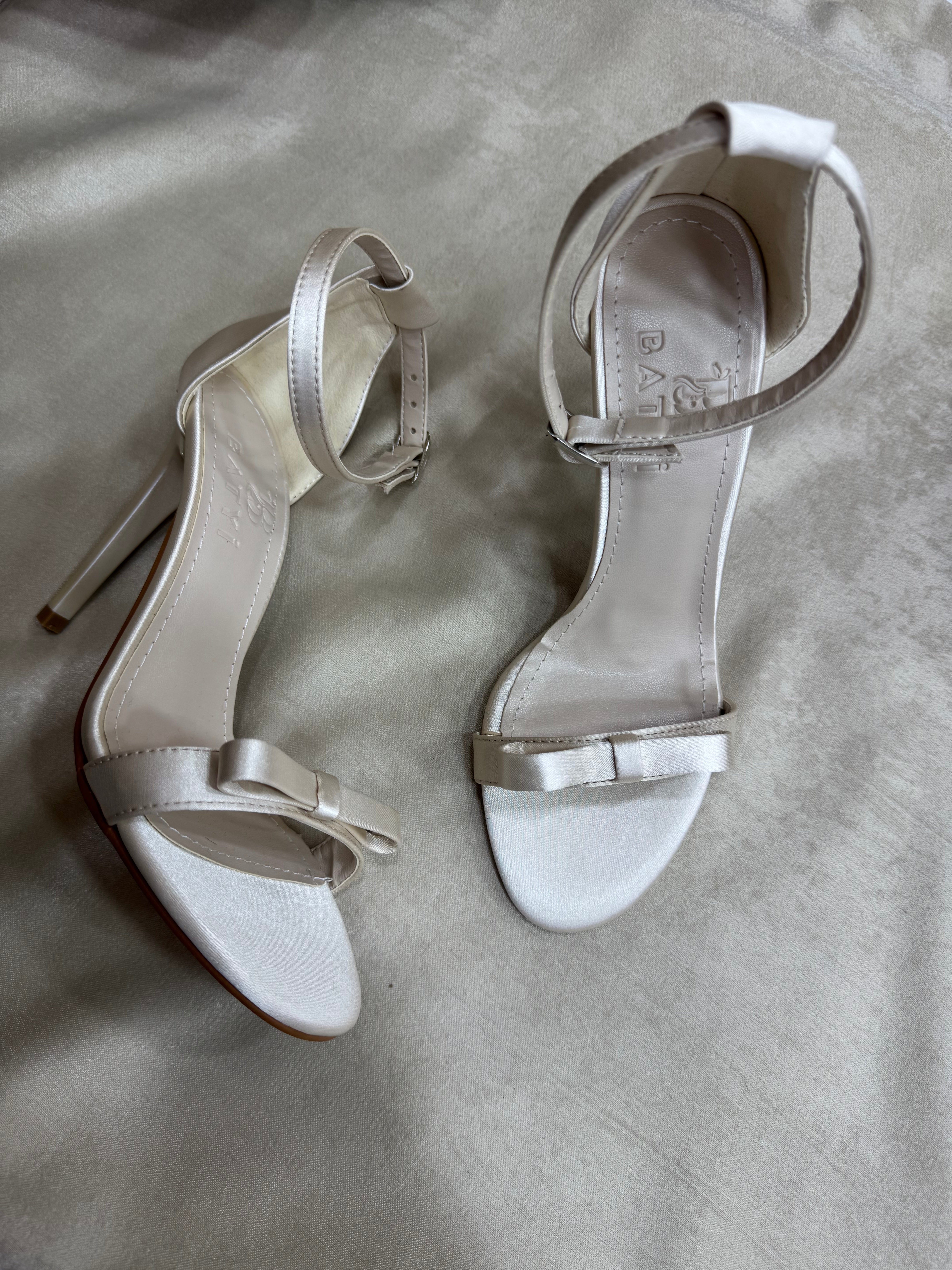 BARBİ TOPUKLU AYAKKABİ