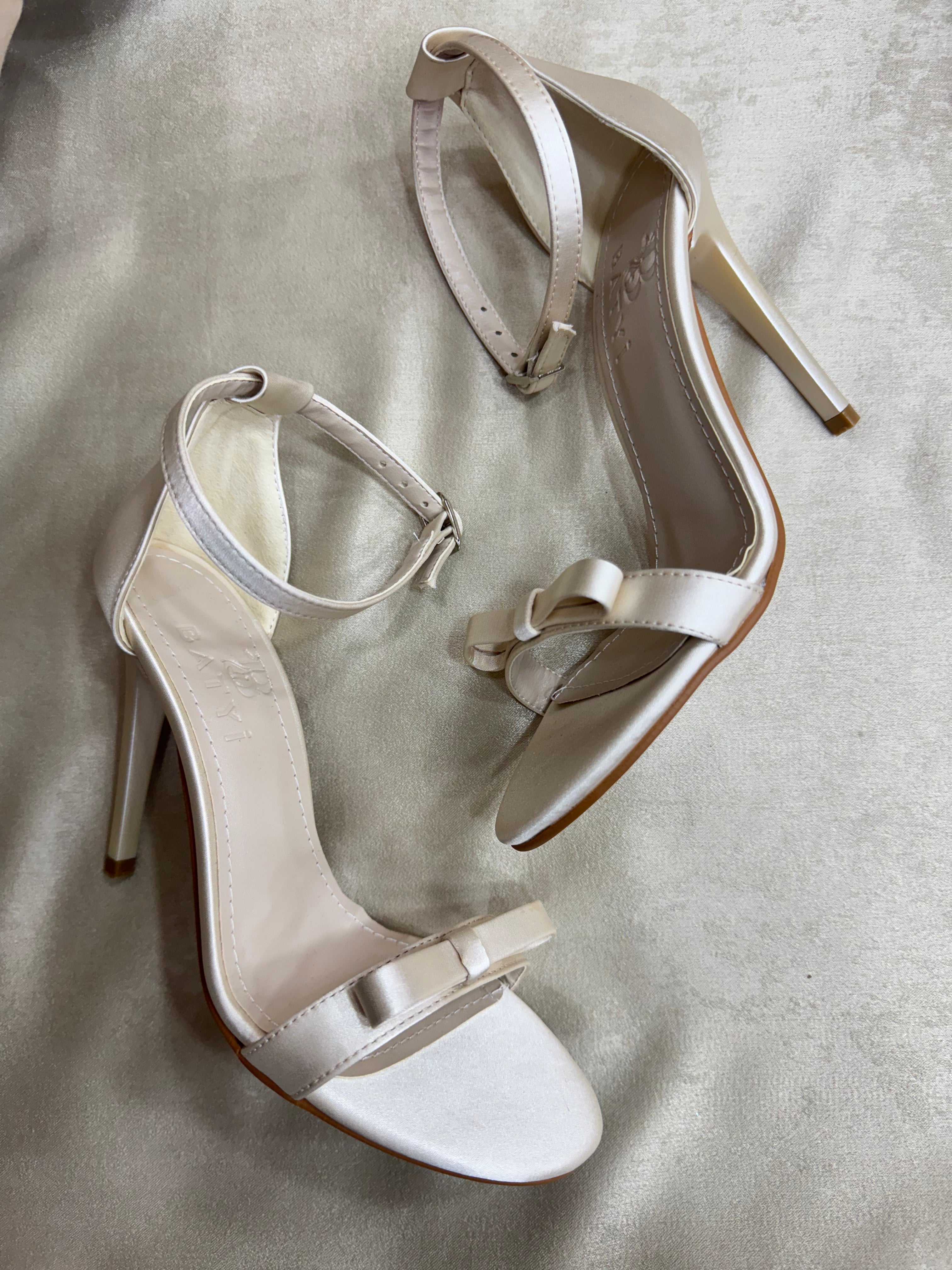 BARBİ TOPUKLU AYAKKABİ