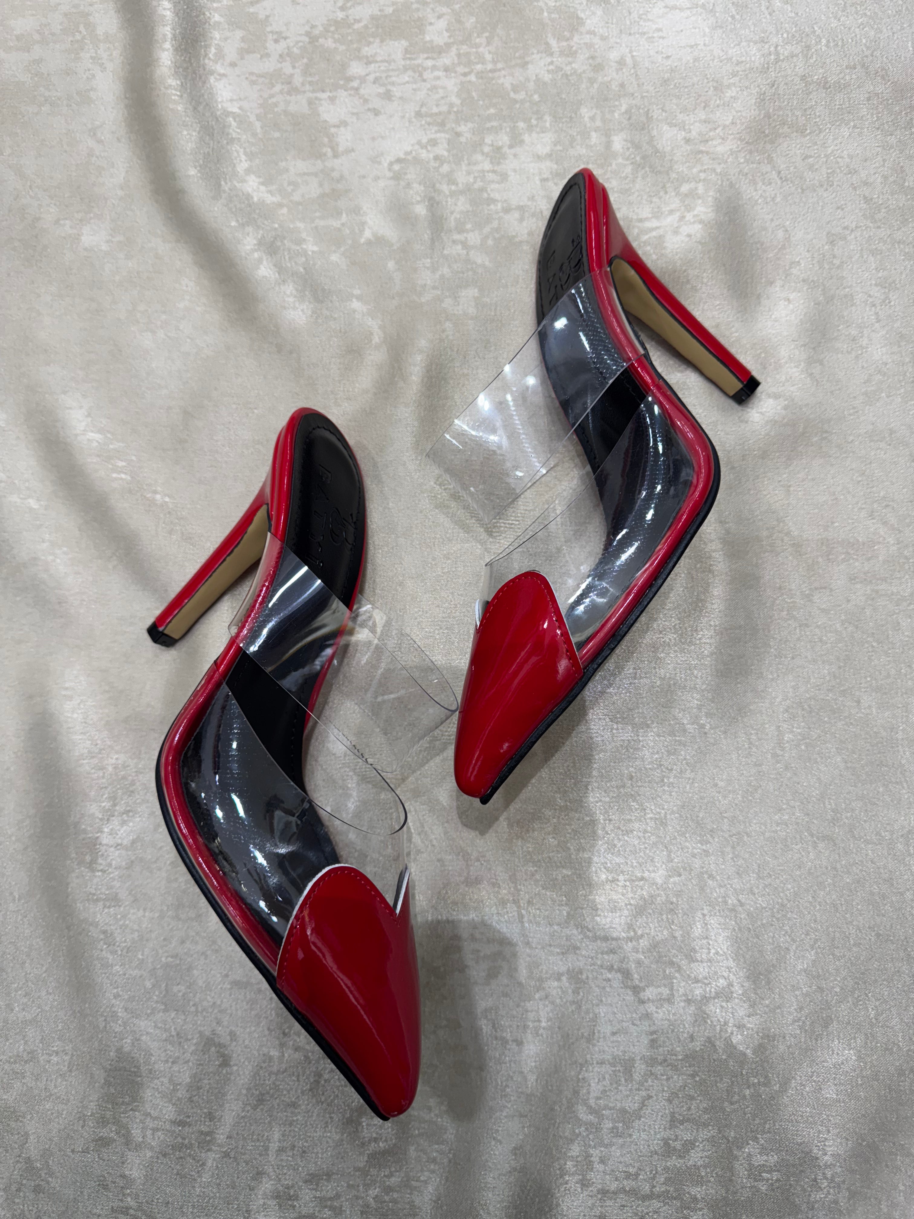 BATYİ Kalp detaylı ayakkabı