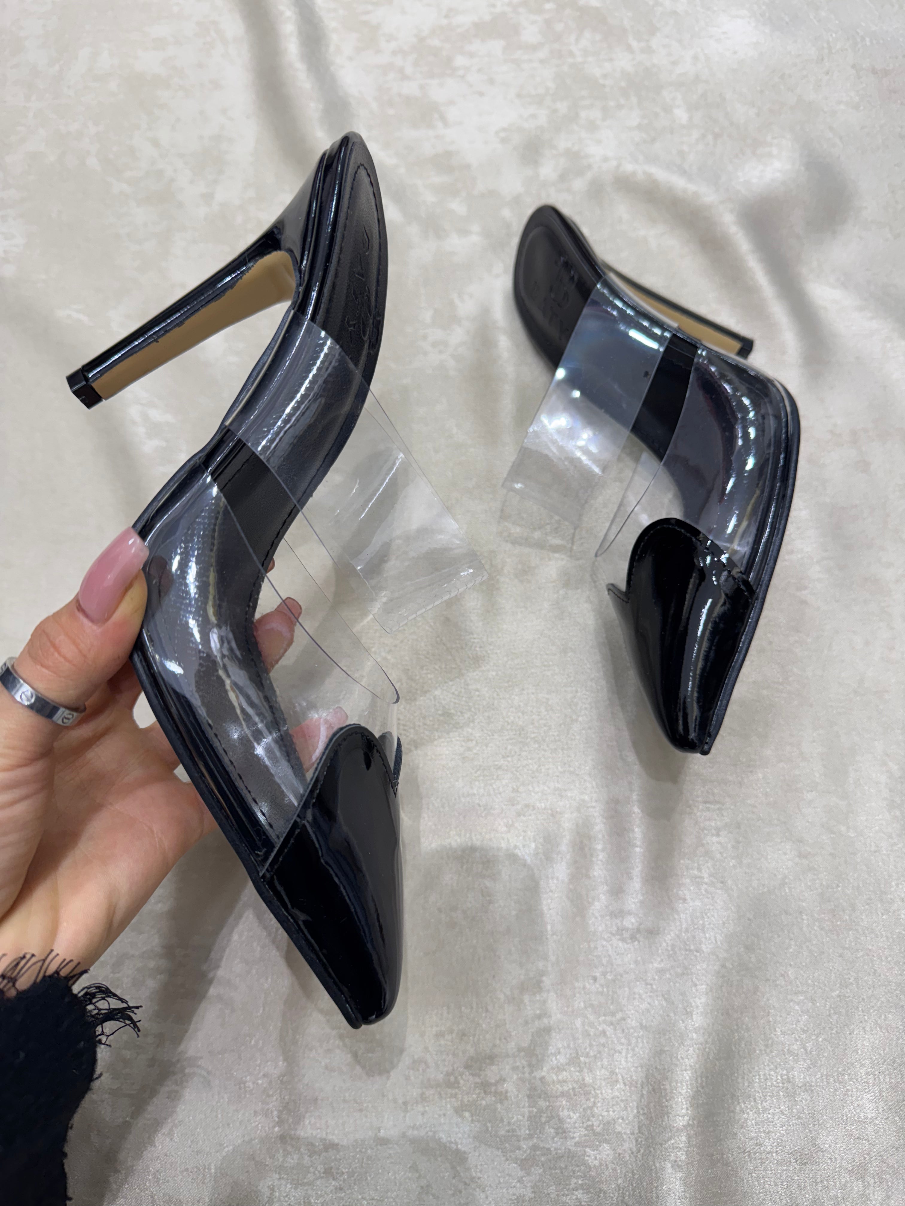 BATYİ Kalp detaylı ayakkabı