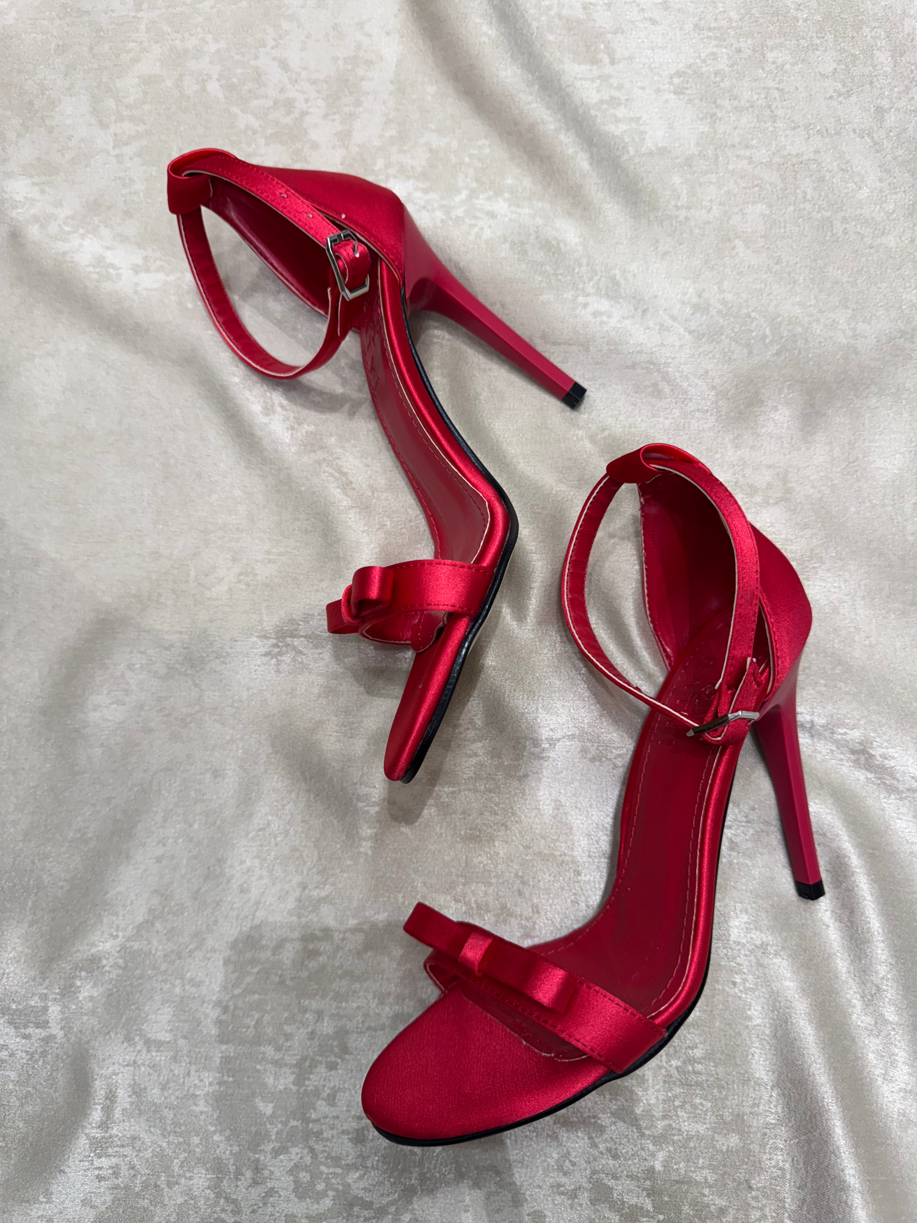 BARBİ TOPUKLU AYAKKABİ