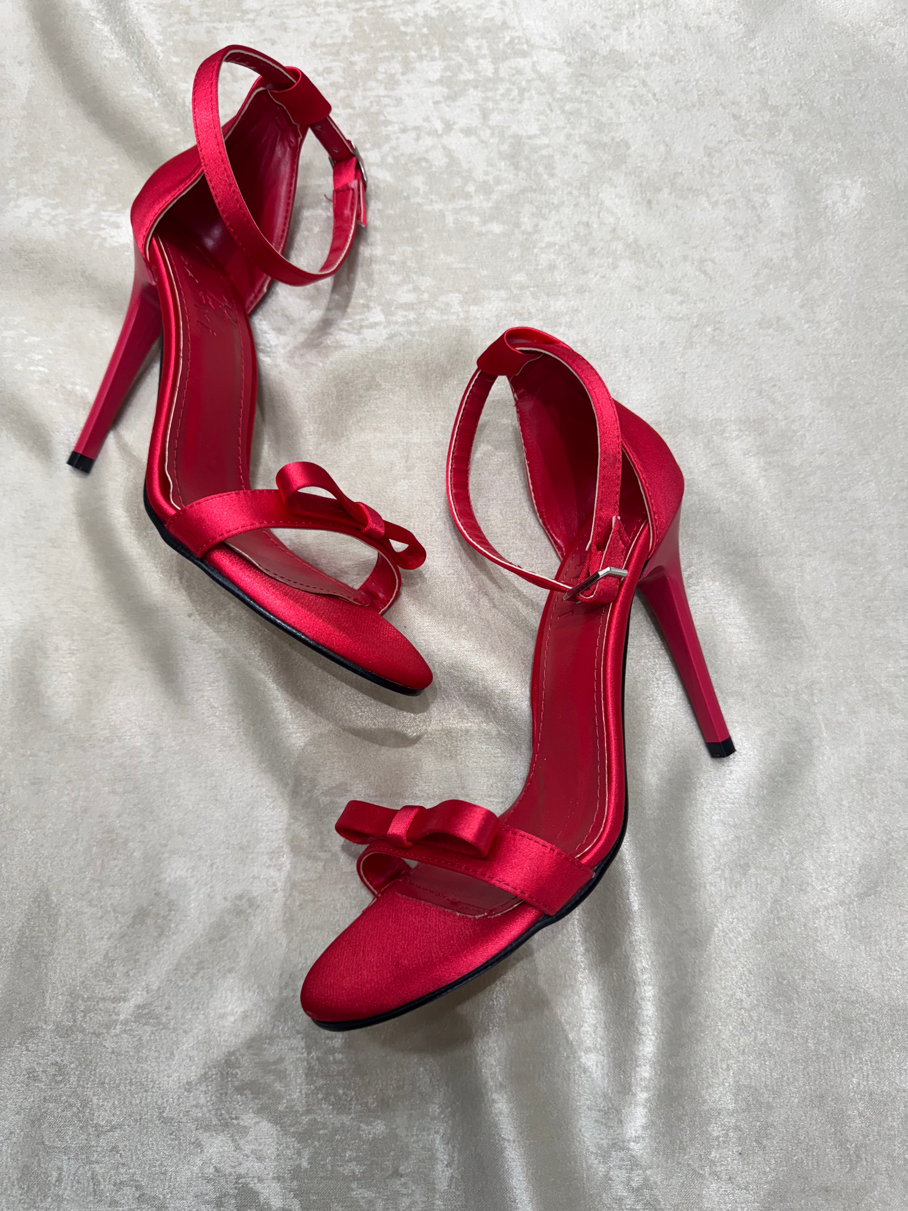 BARBİ TOPUKLU AYAKKABİ