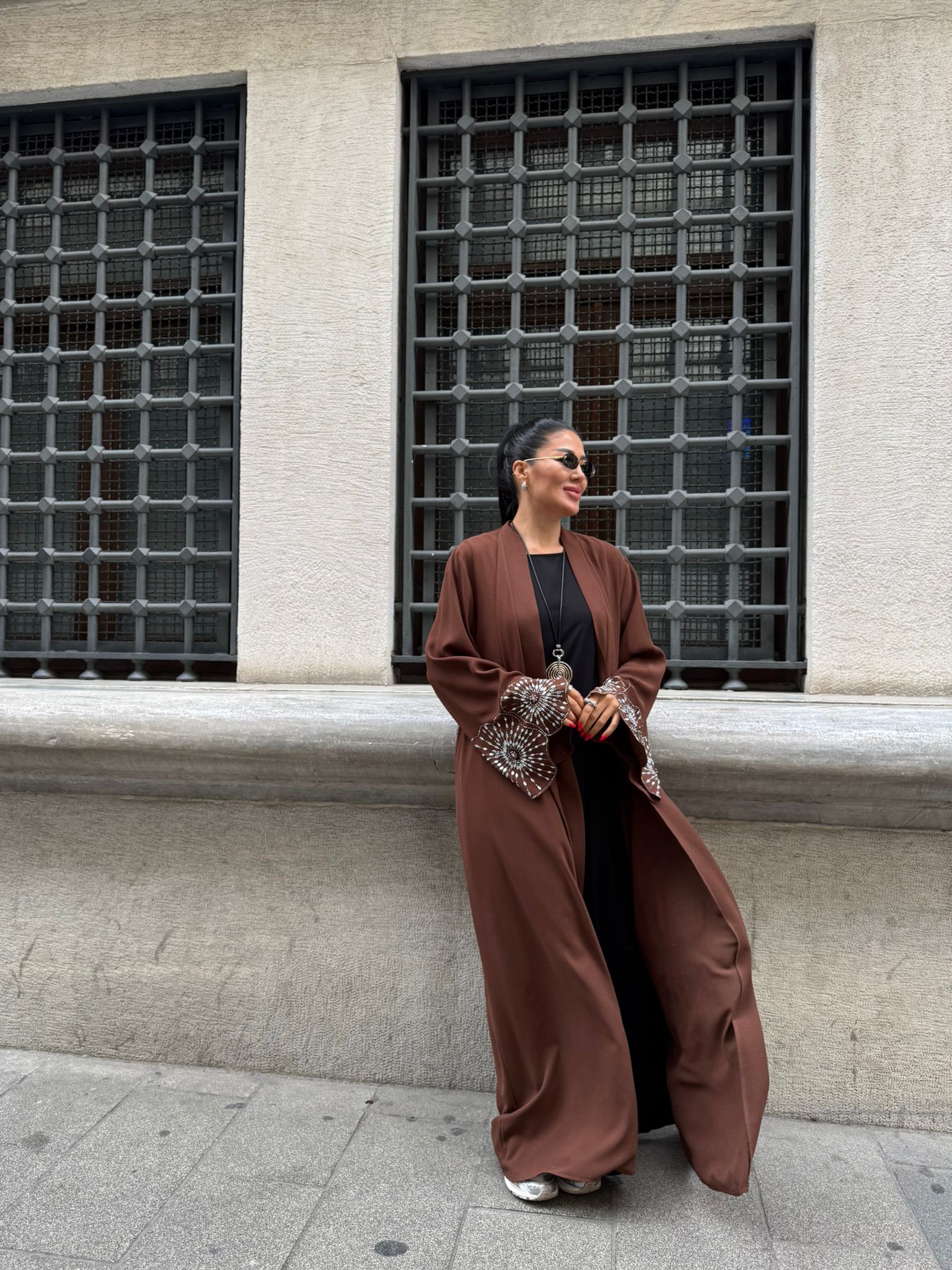 Çıçek Taş Detayli Abaya