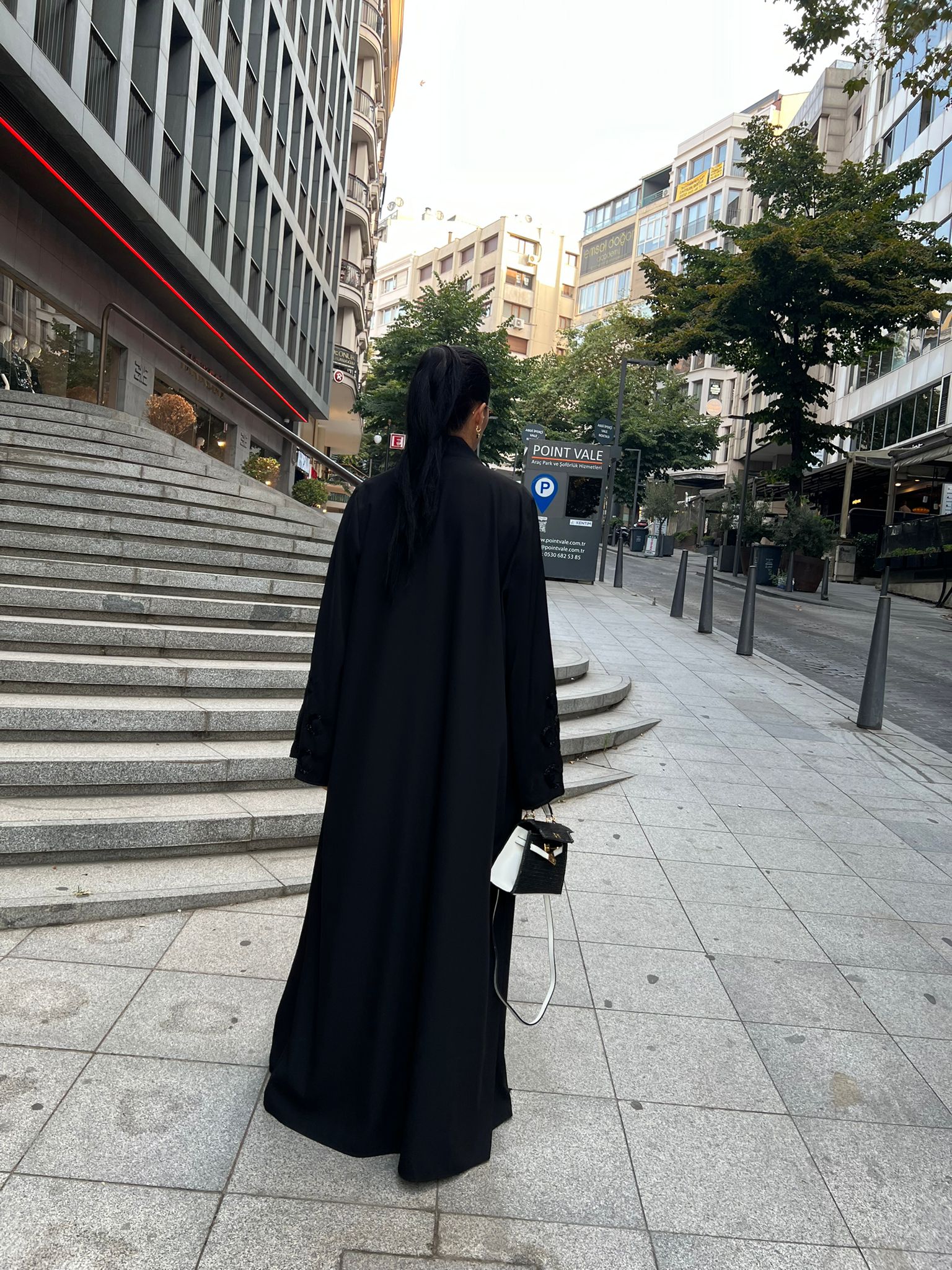 Ay Yıldız Özel Tasarım Abaya